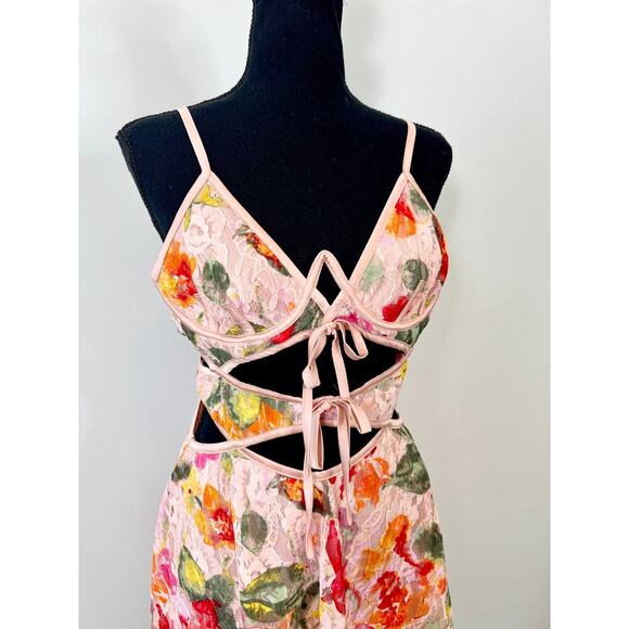 For Love & Lemons Dascha Mini Dress in Pink Large Floral Cut Out Lace Lined - Picture 4 of 5